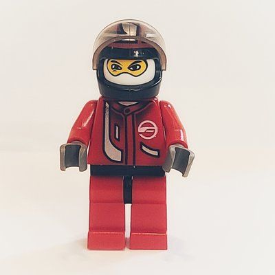Minifigur Race Driver, Red Torso, Red Legs, Black Helmet, Zonic aus Set 8357