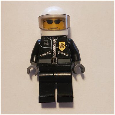 Minifiguur Policeman, Black Jacket with Zipper, Radio, and Badge, White Helmet and Visor, Sunglasses uit set 7237