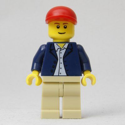 Minifigure Man, Open Dark Blue Jacket, Tan Legs, Red Cap del set 7636