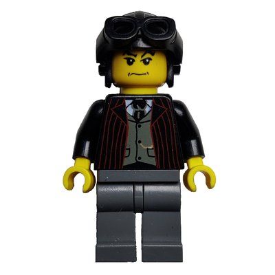 Figurine Pilot, Open Black Jacket over Dark Gray Vest and Tie, Black Hat with Goggles du set 4778