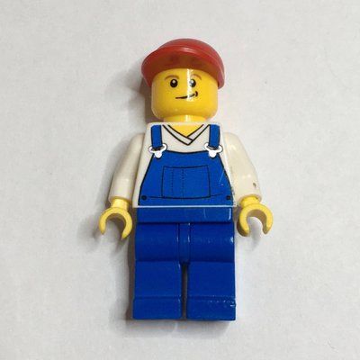Figurine White Torso, Blue Overall, Red Cap, Male (3626c Head) du set 40081