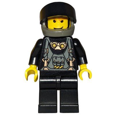 Minifigurka Boat Driver z zestawu 1100