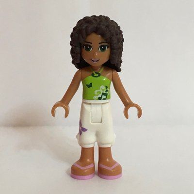 Figurine Andrea - Lime Top, White Trousers du set 3932