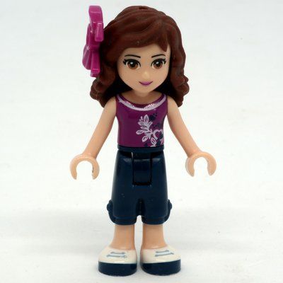 Figurine Olivia - Magenta Top, Dark Blue Trousers, Bow du set 30202