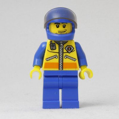 Figurine Coast Guard, Yellow Jacket with Zipper, Radio and Badge, Blue Helmet with Visor, Stubble du set 7736