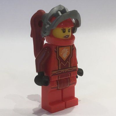 Minifigurka Macy Halbert in Battle Suit Outfit z zestawu 70363