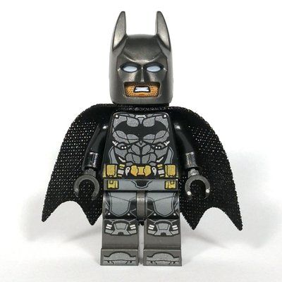 Minifiguur Batman, Black Suit, Black Cape, Pearl Titanium Cowl (Armor) uit set 76112