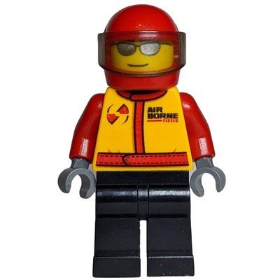 Figurine Pilot, Yellow Torso, Black Legs, Red Helmet du set 60019
