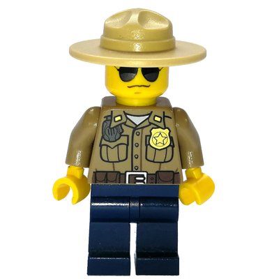 Figurine Forest Police / Ranger, Dark Tan Shirt with Radio and Badge, Dark Blue Legs, Tan Campaign Hat, Sunglasses du set 4205