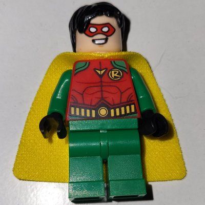 Minifiguur Robin with Red Eyemask (Jason Todd) uit set 10753