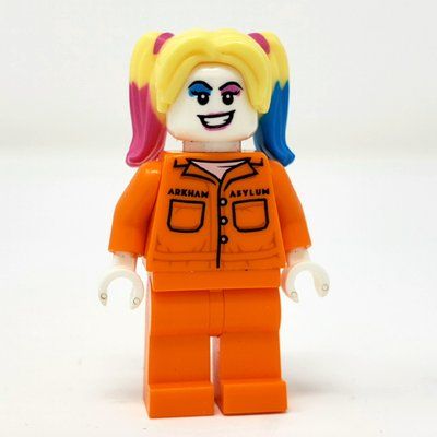 Figurine Harley Quinn in Prison Clothes du set 76138