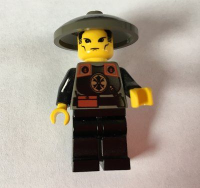 Figurine Dragon Fortress Guard du set 7419