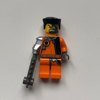 Minifigure Saw Fist del set 8631