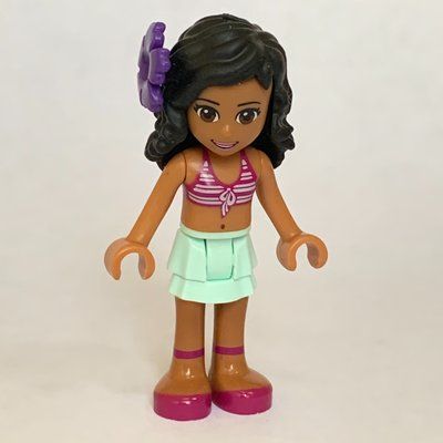 Figurine Kate - White/Magenta Bikini, Light Aqua Skirt du set 41037