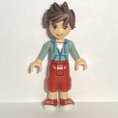 Figurine Noah - Sand Green Hoodie, Dark Red Trousers du set 41134