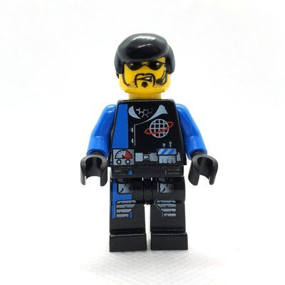 Figurine Charge with Black and Blue Clothing du set 6775