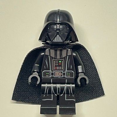 Figurine Darth Vader, White Skin, 19888 Cape, Green Square on Chest Panel du set 75159