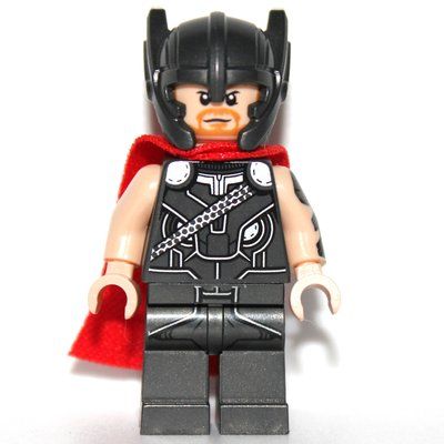 Figurine Thor with Helmet du set 76084