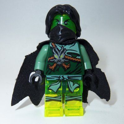 Figurine Morro with Tattered Cape du set 70738