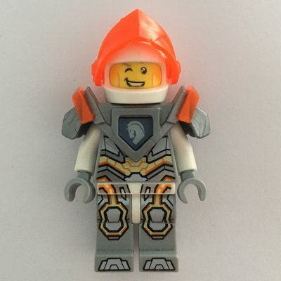 Figurine Lance Richmond with Trans-Neon Orange Visor and Shoulder Armor du set 70352