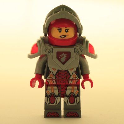 Minifigur Macy Halbert with Rounded Shoulder Armor aus Set 70323