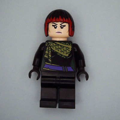 Minifiguur Karai with Dark Red and Black Hair (2014 Movie) uit set 79116