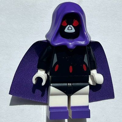 Minifigurka Raven z zestawu 71255