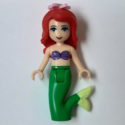 Figurine Ariel - Mermaid Form, Bright Pink Flower du set 41063