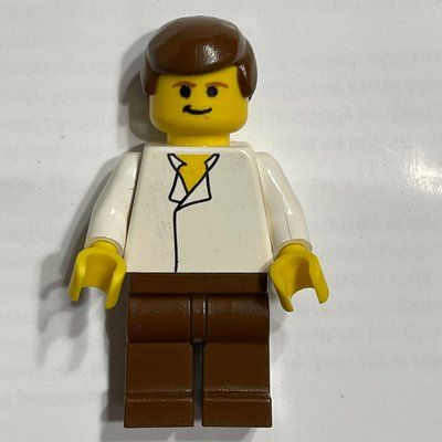 Minifigura Han Solo, White Shirt, Yellow Skin del set 7104