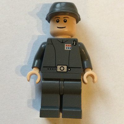 Figurine Imperial Officer / Captain / Commandant / Commander, Dark Bluish Gray Uniform, Cavalry Cap, Brown Eyebrows du set 7264