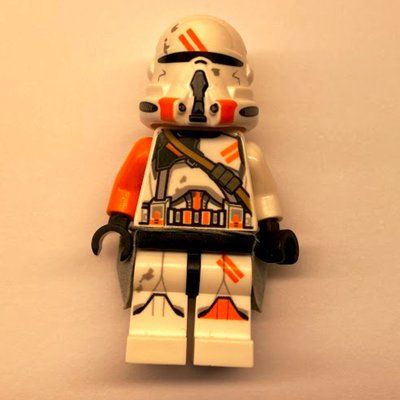 Minifiguur Clone Trooper, 212th Attack Battalion, Airborne, Orange Markings uit set 75036