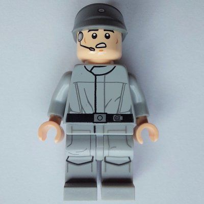 Figurine Imperial Crew, Light Bluish Gray Uniform, Dark Bluish Gray Cap, Plain Arms du set 75055