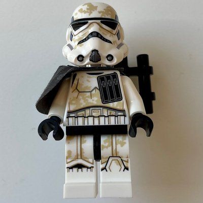 Minifigure Sandtrooper, Black Pauldron, Neck Bracket with Double Stud, Open Mouth del set 75221