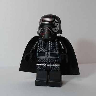 Minifigure Kylo Ren, Helmet with Red Cracks, Cape from set 75256