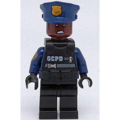 Minifigurka GCPD Officer in SWAT Gear, Male z zestawu 70915