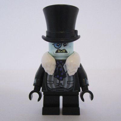 Figurine The Penguin with Fur Collar and Scowl du set 70911