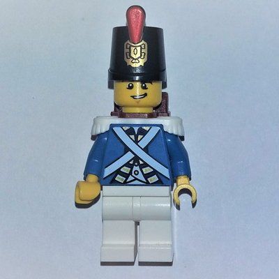 Minifigurka Soldier (Bluecoat) - Grin z zestawu 70412