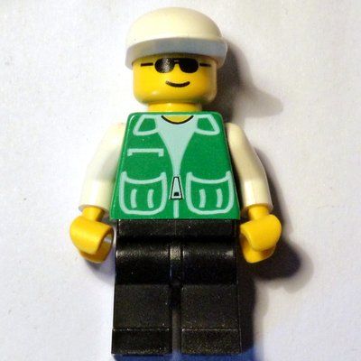 Figurine Man, Green Jacket, Black Legs, White Cap du set 1817