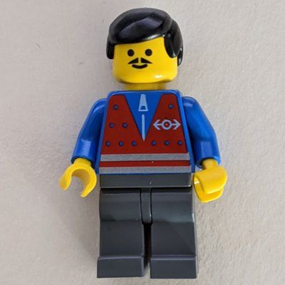 Figurine Train Worker - Red Vest, Dark Gray Legs, Black Hair, Mustache du set 4560