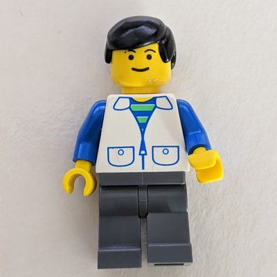 Figurine Man - White Jacket, Dark Gray Legs du set 4560