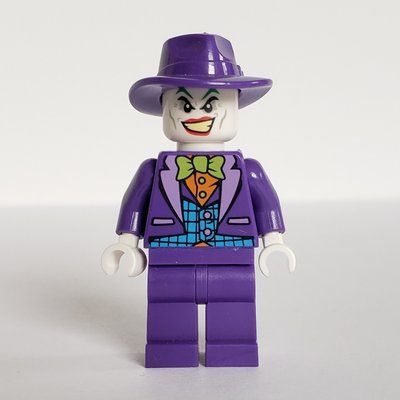 Minifiguur The Joker with Lime Bow Tie and Wide Brim Dark Purple Hat uit set 76013