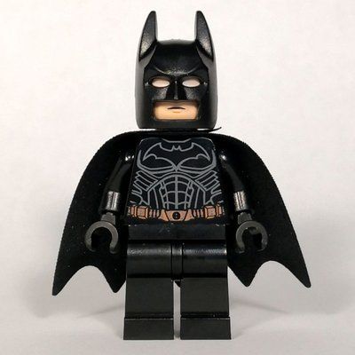 Minifigur Batman, Black Suit, Black Cape and Cowl, Copper Utility Belt (56630 Cape)(Dark Knight Trilogy) aus Set 76023