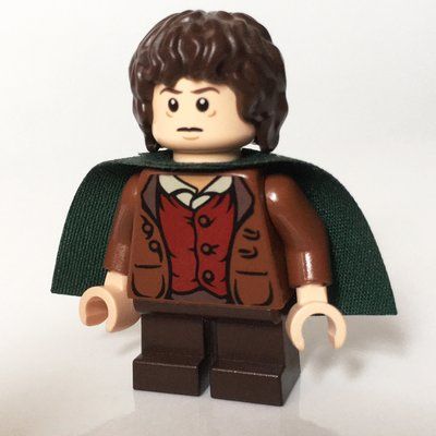 Minifiguur Frodo Baggins - Dark Green Cape uit set 9472