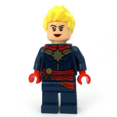 Minifigure Captain Marvel with Red Sash Belt del set 76049