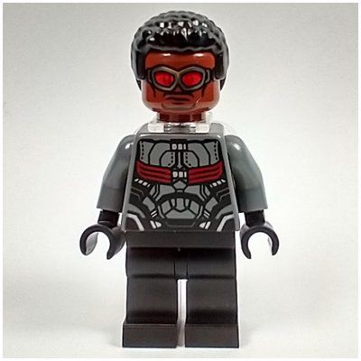 Minifiguur Falcon in Dark Bluish Gray and Black Suit with Neck Bracket uit set 76104