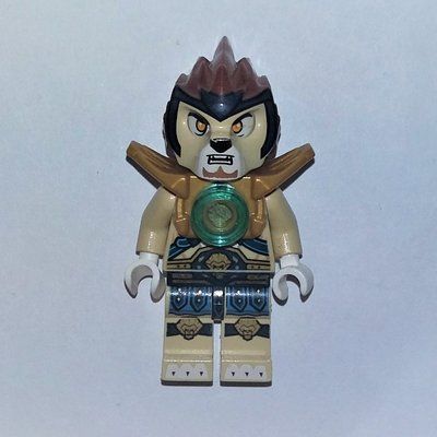 Minifiguur Lennox with Pearl Gold Shoulder Armor uit set 70006