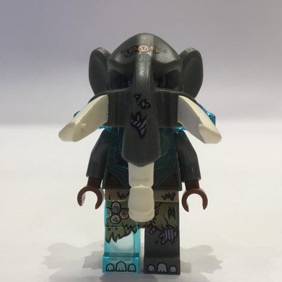 Minifigurka Maula with Shoulder Armor z zestawu 70145