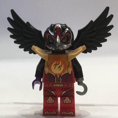 Minifigurka Razar with Shoulder Armor and Fire Chi z zestawu 70145