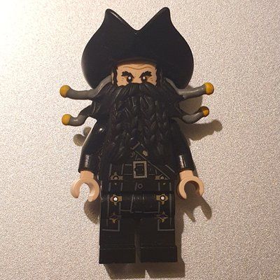 Minifigure Blackbeard from set 4195