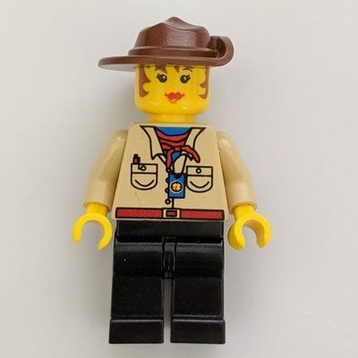 Minifigure Actress - Pippin Read from set 1354